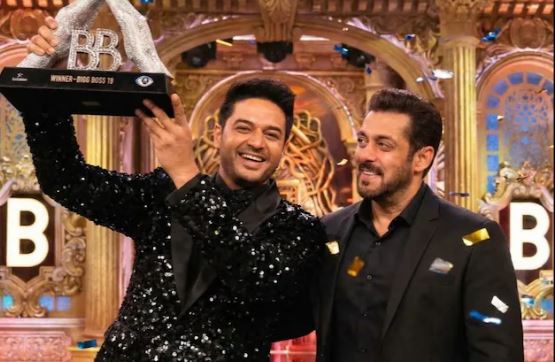 टीवी अभिनेता गौरव खन्ना ने जीता ‘बिग बॉस 19’, 50 लाख रुपये की इनामी राशि